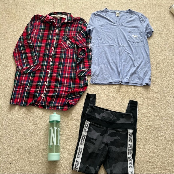 Bundle of 4 Victoria’s Secret Women’s Clothes Size Small - Picture 1 of 5